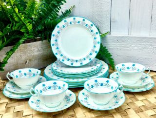 Vintage George Jones & Sons Crescent China Service For 4 Tiffany Blue & White