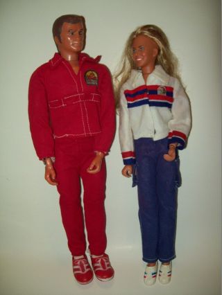 Bionic Woman & Six Million Dollar Man w bionic grip Action Figures Dolls Vintage 2