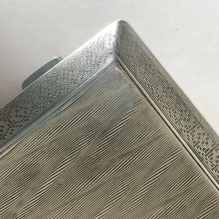 Solid Silver Cigarette Case,  manufactured in 1932,  weight 194g 7
