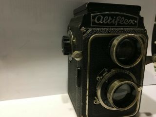 Vintage Altiflex TLR Camera,  TWIN LENS REFLEX,  Medium Format Germany 2