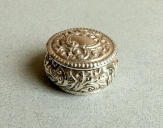 Small 1898 Antique Embossed Hm Sterling Silver Pot Rogue Pill Snuff Cs Fs Box