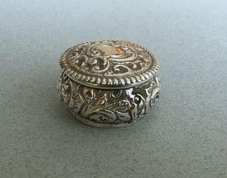 Small 1898 ANTIQUE EMBOSSED HM STERLING SILVER POT rogue pill snuff CS FS box 6
