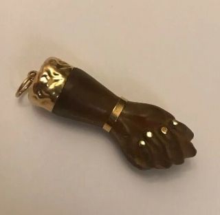 Vintage 18k Gold Gb Figa Fist Mano Carved Brown Talisman Amulet Charm Pendant