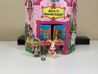 Mattel Storybook Kiddle/liddle Kiddles Alice In Wonderliddle/wonderland Playset
