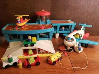 1972 Vintage Fisher Price Little People Airport 996 W/airplane,  Cars,  People,