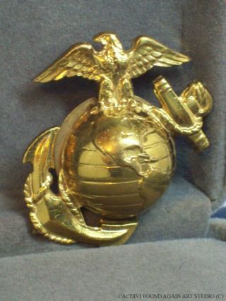 Vintage US Marine Corps WWII USMC EGA Screw Back Insignia Pin United States Gold 3
