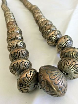 220 GRAMS VINTAGE SW signed NAVAJO STERLING SILVER BEAD NECKLACE 3