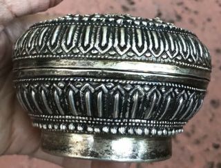 Vtg Antique 4” Thai Silver Repousse Betel Nut Lime Paan Lidded Box Bird Stamp 3