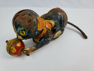 Vintage Marx Wind Up Tin Litho Cat Chasing Ball Rusty Not