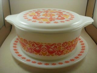 Vintage Pyrex Friendship Promo 2.  5 Qt.  Casserole 475 - B With Lid And Underplate