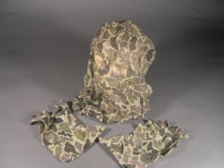 Wwii U.  S.  Military Sniper Camouflage Hood & Gloves
