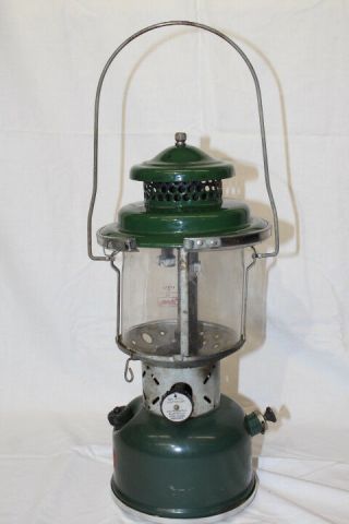 Vintage Coleman Model 220E 2 Mantle Green Lantern c.  1960 Pyrex Globe 5