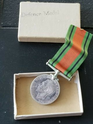 Wwii Canada British War Defense Service Medal Badge