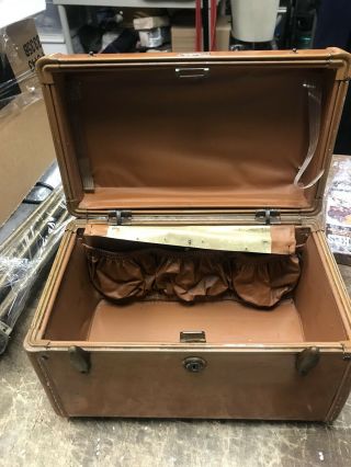 Vintage SHWAYDER Bros SAMSONITE LUGGAGE Train CASE Makeup Carry On 3