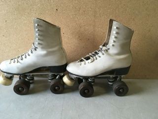 Vintage Riedell Roller Skates - Size 7 - 7 1/2 US women ' s white 2