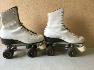 Vintage Riedell Roller Skates - Size 7 - 7 1/2 US women ' s white 3
