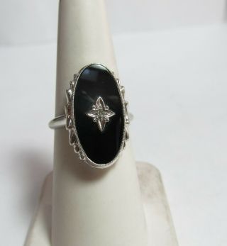Vintage 10k Solid White Gold Ring With Onyx,  Diamond,  And Scalloped Edge.