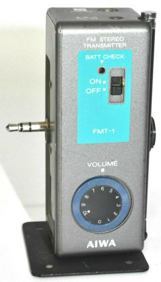 Very RARE Vintage Aiwa FMT - 1 FM Cassette Stereo Transmitter for Walkman 3