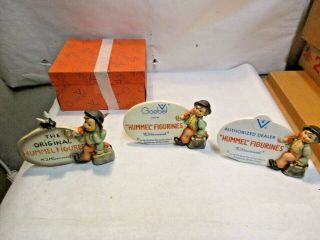 3 Vintage Goebel Hummel 187 Dealer Plaques With Full Bee & Box - Good Shape - Nr