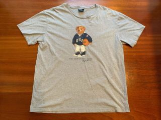 Men’s Vintage Polo Ralph Lauren Gray Basketball Polo Bear T Shirt Size Large Euc