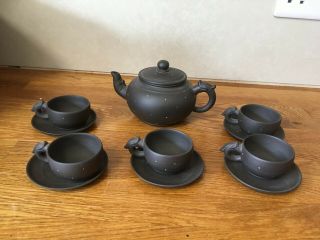 Chinese Small Teapot 5 Cups Saucers.  Grey & Gold Dots.  Rat Makers Marked On Base