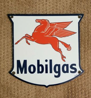 Vintage Mobilgas Porcelain Gas Pump Plate Sign I.  R.  1947