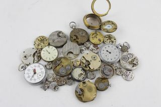 32 X Assorted Vintage Pocket Watch & Wristwatch Movements Inc Key / Hand - Wind