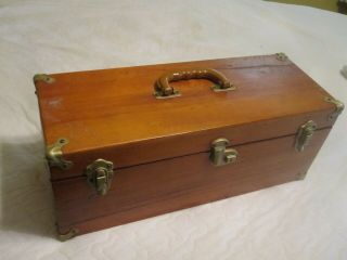 Vintage Hand Crafted Wood Box With 24 Duck & Goose Calls