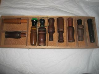 VINTAGE HAND CRAFTED WOOD BOX WITH 24 DUCK & GOOSE CALLS 7