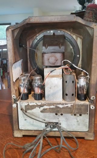 Vintage Westinghouse Columette WR - 10A AM Radio Perfect for Restoration 7