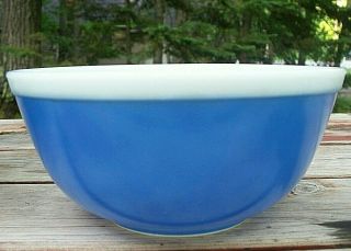 Vintage Pyrex 403 Blue Americana 2 1/2 Quart Mixing Bowl Ovenware White Rim