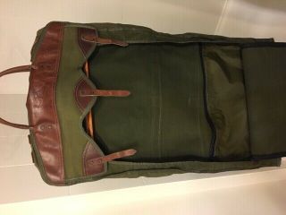 Vintage Orvis Garment Bag.  only a few times.  It 2