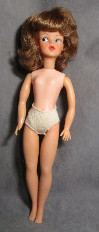 Vintage Pedigree Sindy Doll - 11.  5 