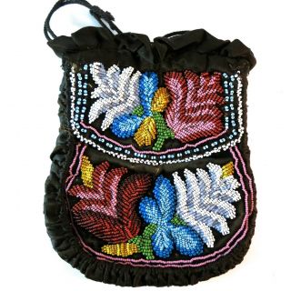 Antique Vintage Native American Indian Iroquois Beaded Purse Pouch Bag