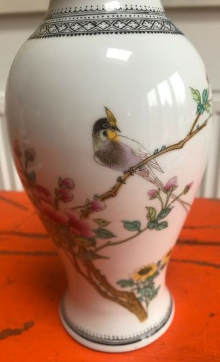 Antique Chinese hand painted porcelain vase mark to base 5