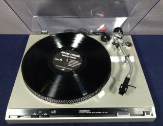 Vintage Technics SL - 220 Turntable w/ Shure Premier Cartridge GREAT 2