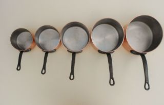 HEAVY VINTAGE 5 PIECE FRENCH SOLID COPPER SAUCEPAN SET RIVETED IRON HANDLE 4