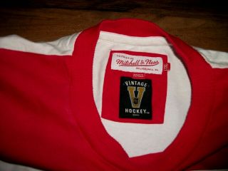 VINTAGE DETROIT RED WINGS MITCHELL & NESS HOCKEY JERSEY MEN ' S SIZE XXL PERFECT 5