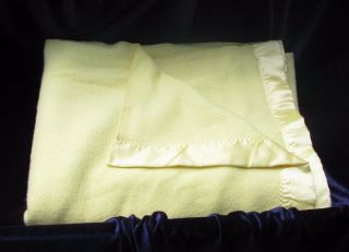 Vintage Faribo Woolen Mill 100 Wool Blanket Warm Soft 83 " X 94 " Buttercup Yello
