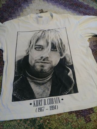 Rare Vintage 1994 Kurt Cobain Nirvana Memorial shirt 90s grunge tour concert 2