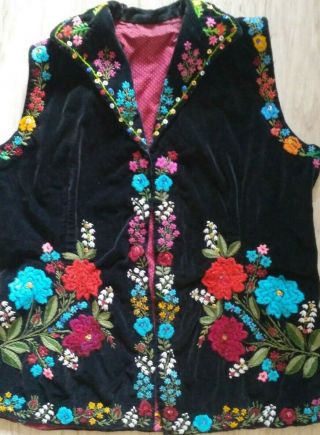Ukrainian Embroidered Vest,  Vintage 1920 - 1940,  Handmade,  M - L,  Ukraine