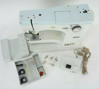Vintage ELNA SU Type 62D Sewing Machine 3