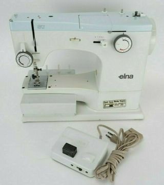 Vintage ELNA SU Type 62D Sewing Machine 4