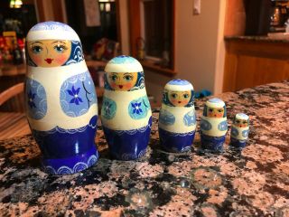 Vintage Russia/ussr Maidens Nesting Dolls Complete Set Of 5