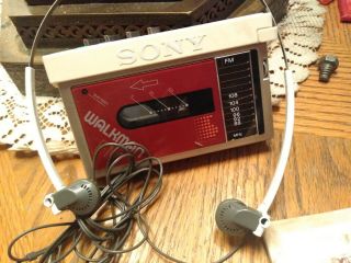 Vintage Sony Wm - F10 Walkman Radio Cassette Deck W/ Sony Bracket & Strap