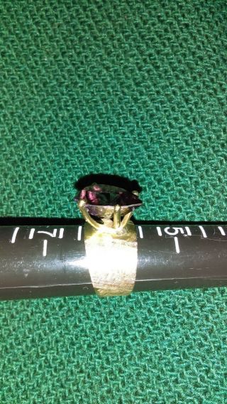 14K YELLOW GOLD 4 CT SYNTHETIC VIOLET/SMOKY BLUE COLOR CHANGE ALEXANDRITE RING 7