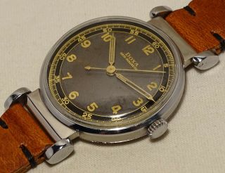 V.  Rare military 35 mm Vintage Doxa Antimagnetic with two tone dial 2