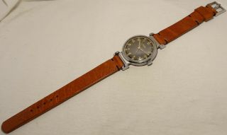 V.  Rare military 35 mm Vintage Doxa Antimagnetic with two tone dial 4