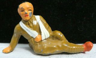 Vintage Barclay Lead Toy Soldier Sitting Wounded Arm In Sling B - 085