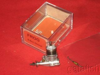 1 Vintage Uk Frog.  8cc Diesel Model Airplane Engine Wdisplay Box